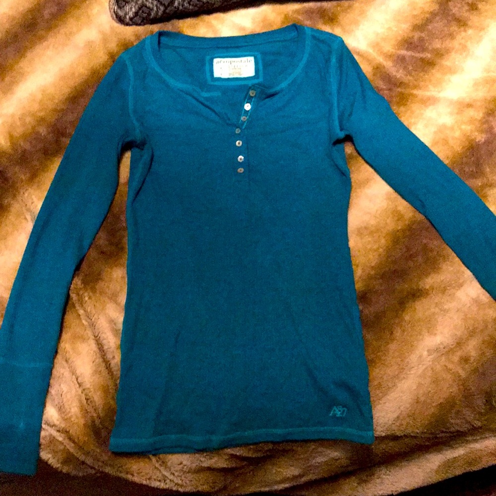 Aeropostale stretch tee
